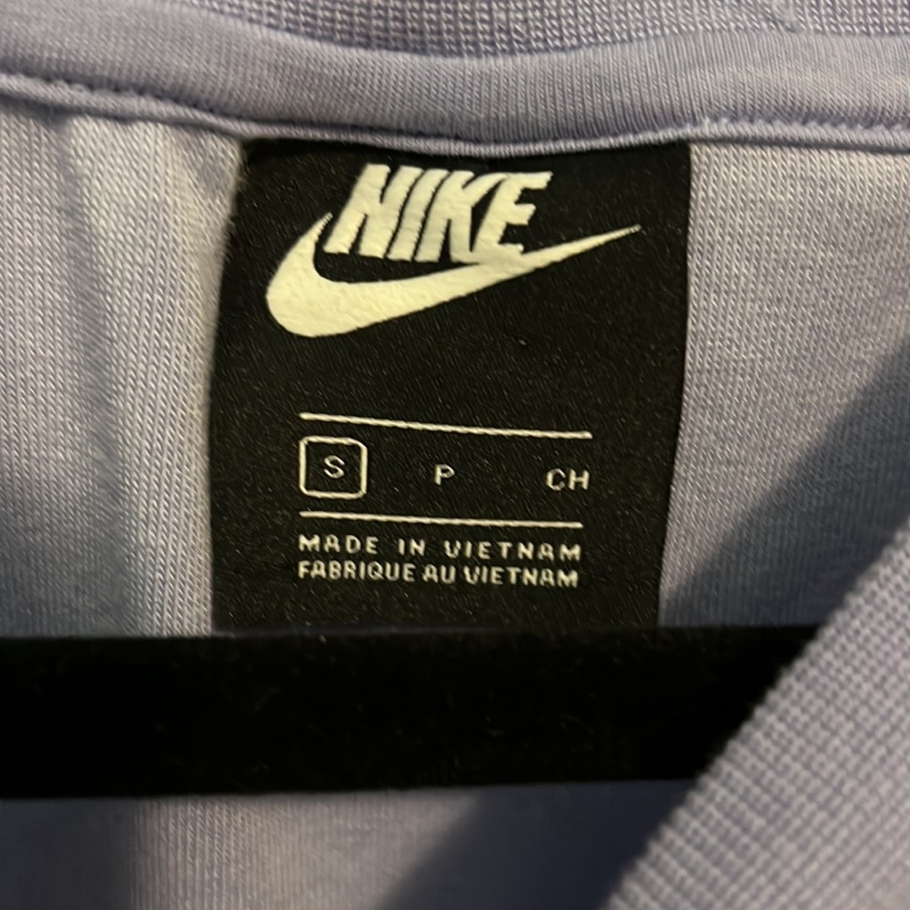 nike pullover - Picture 2 of 3